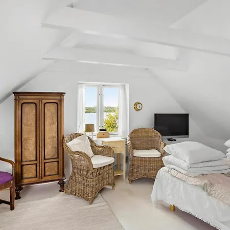 1 Bedroom Stunning In Casa de Férias Svendborg